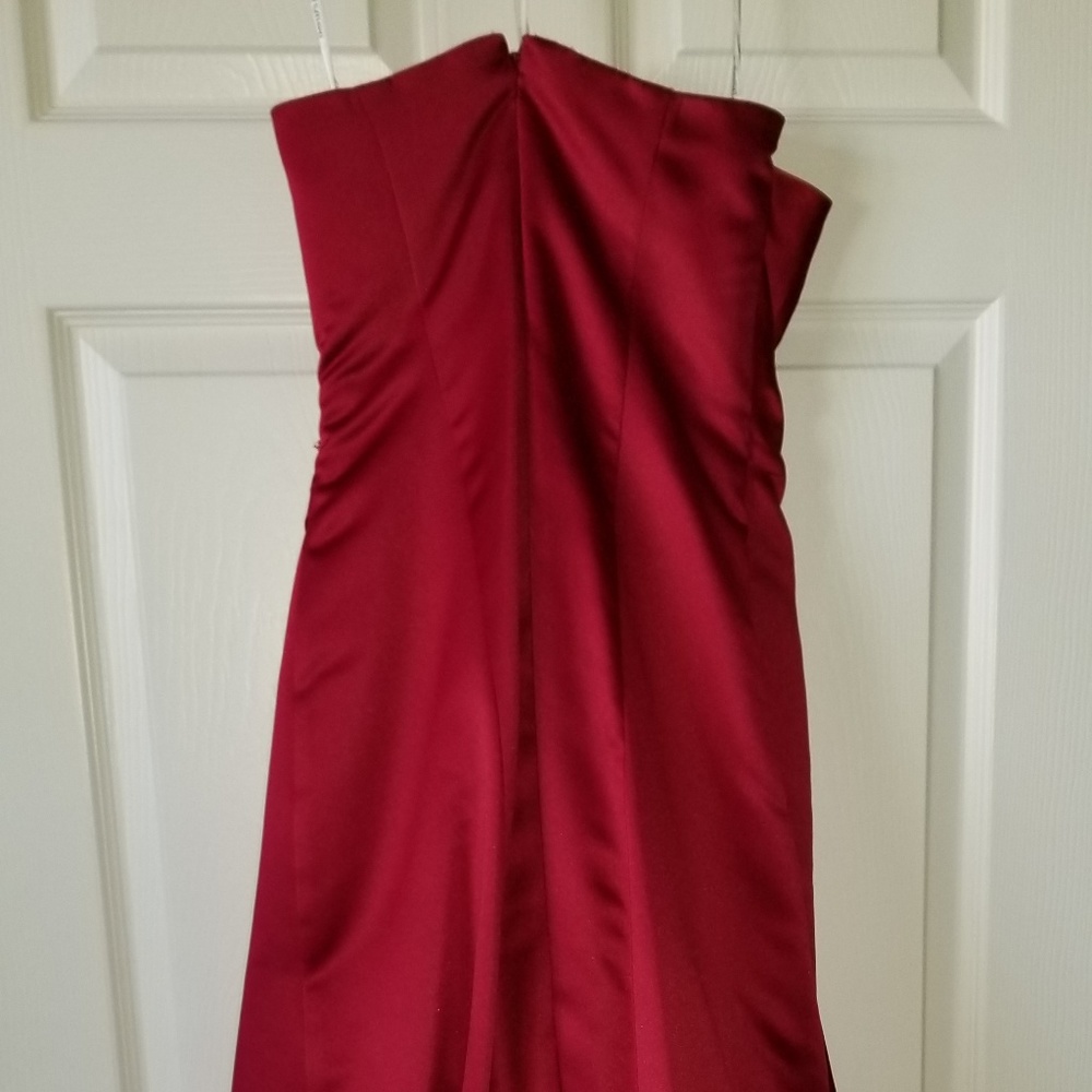 David's Bridal size 6 red formal/bridesmaid dress - Picture 4 of 7